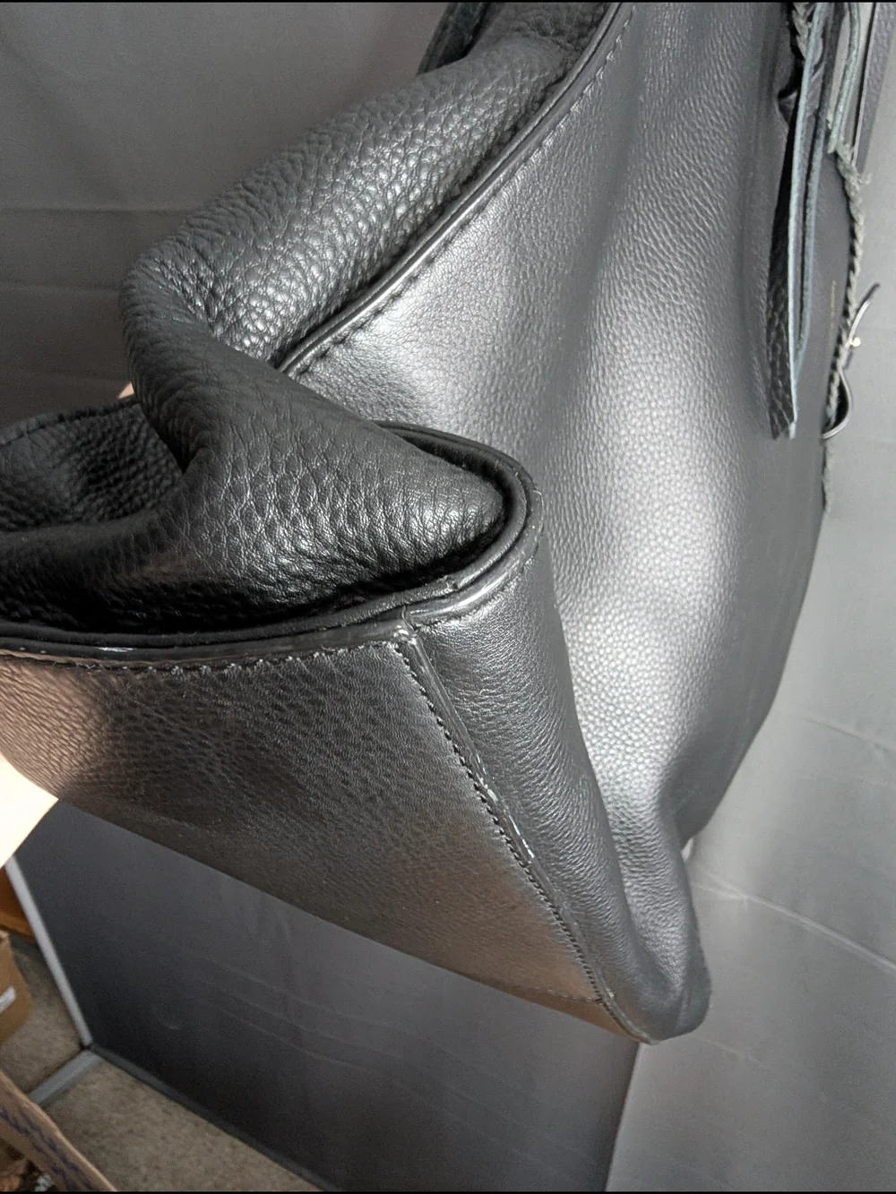 Vince Camuto Litzy Black Pebbled Leather Tote Bag Whipstitch Trim Large